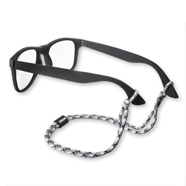 paracorde blanc, gris et noir sur des lunettes